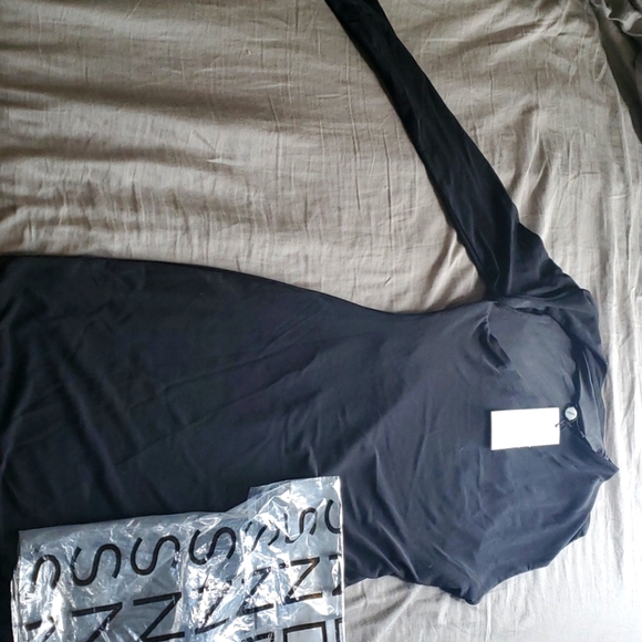 Asymmetrical black cocktail dress - Picture 1 of 2